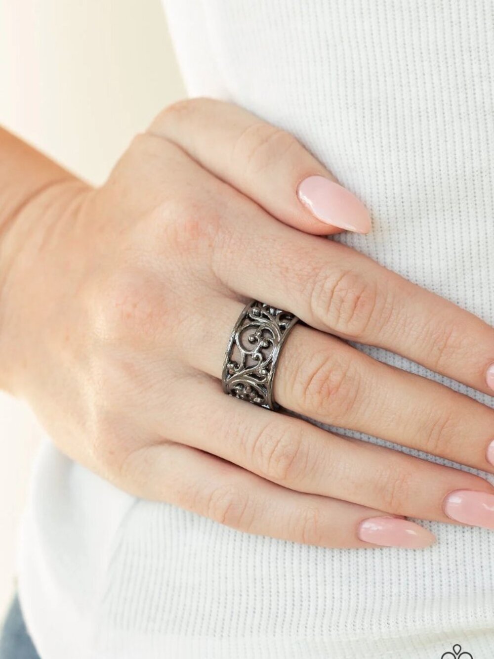 Paparazzi Jewelry Accessories - Di-VINE Design - Black Ring - Vintage